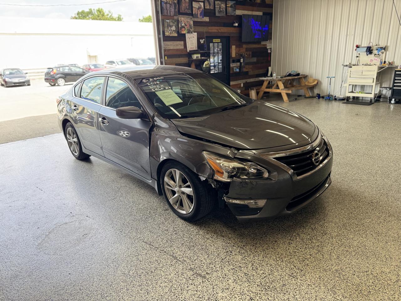 Nissan Altima 4dr Sdn I4 2.5 SV 2014