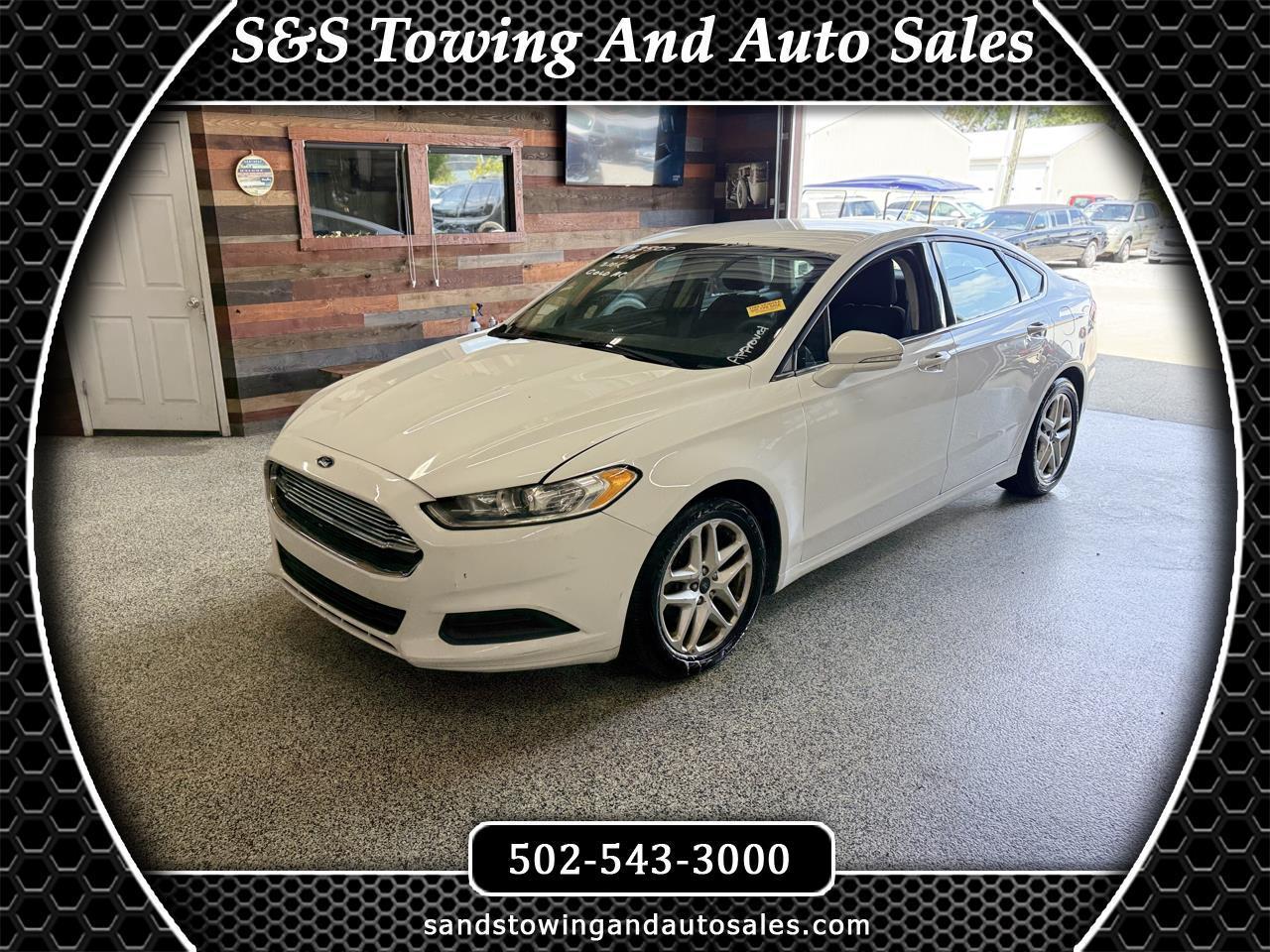 2016 Ford Fusion 4dr Sdn SE FWD
