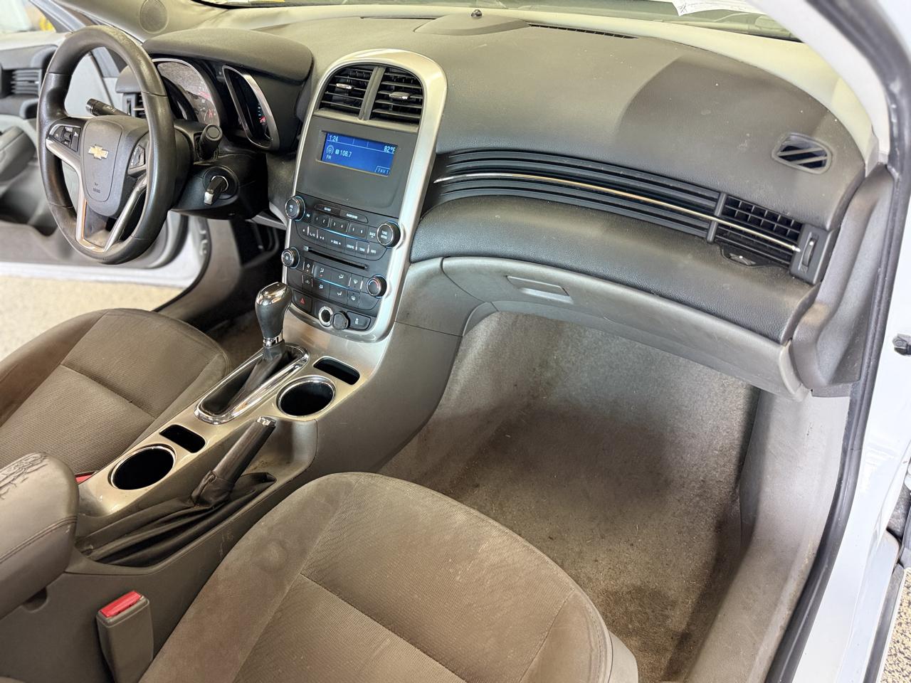 Chevrolet Malibu 4dr Sdn LS w/1LS 2015