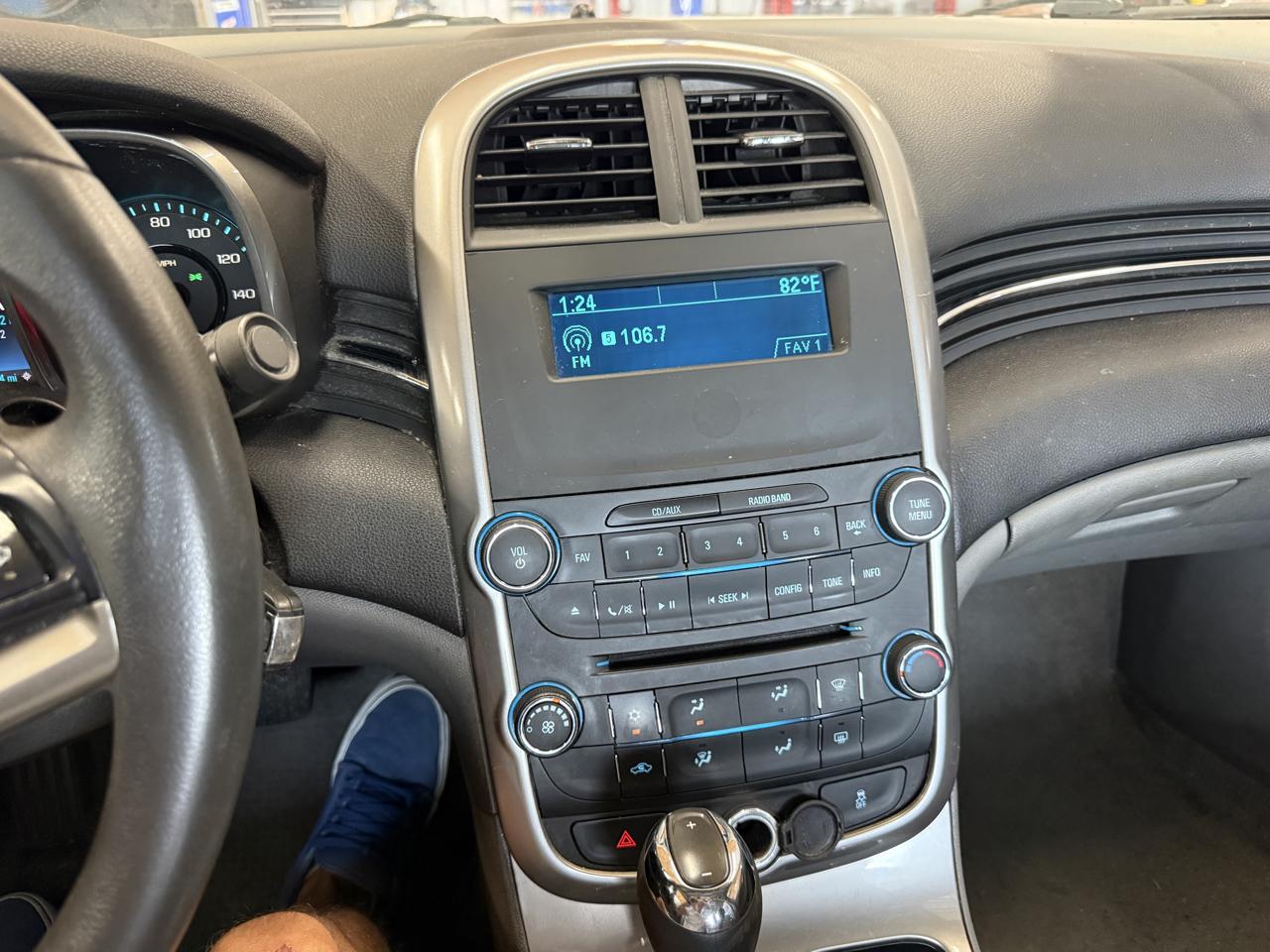 Chevrolet Malibu 4dr Sdn LS w/1LS 2015
