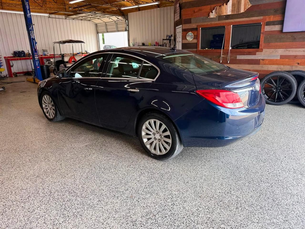 Buick Regal 4dr Sdn Premium 1 2012