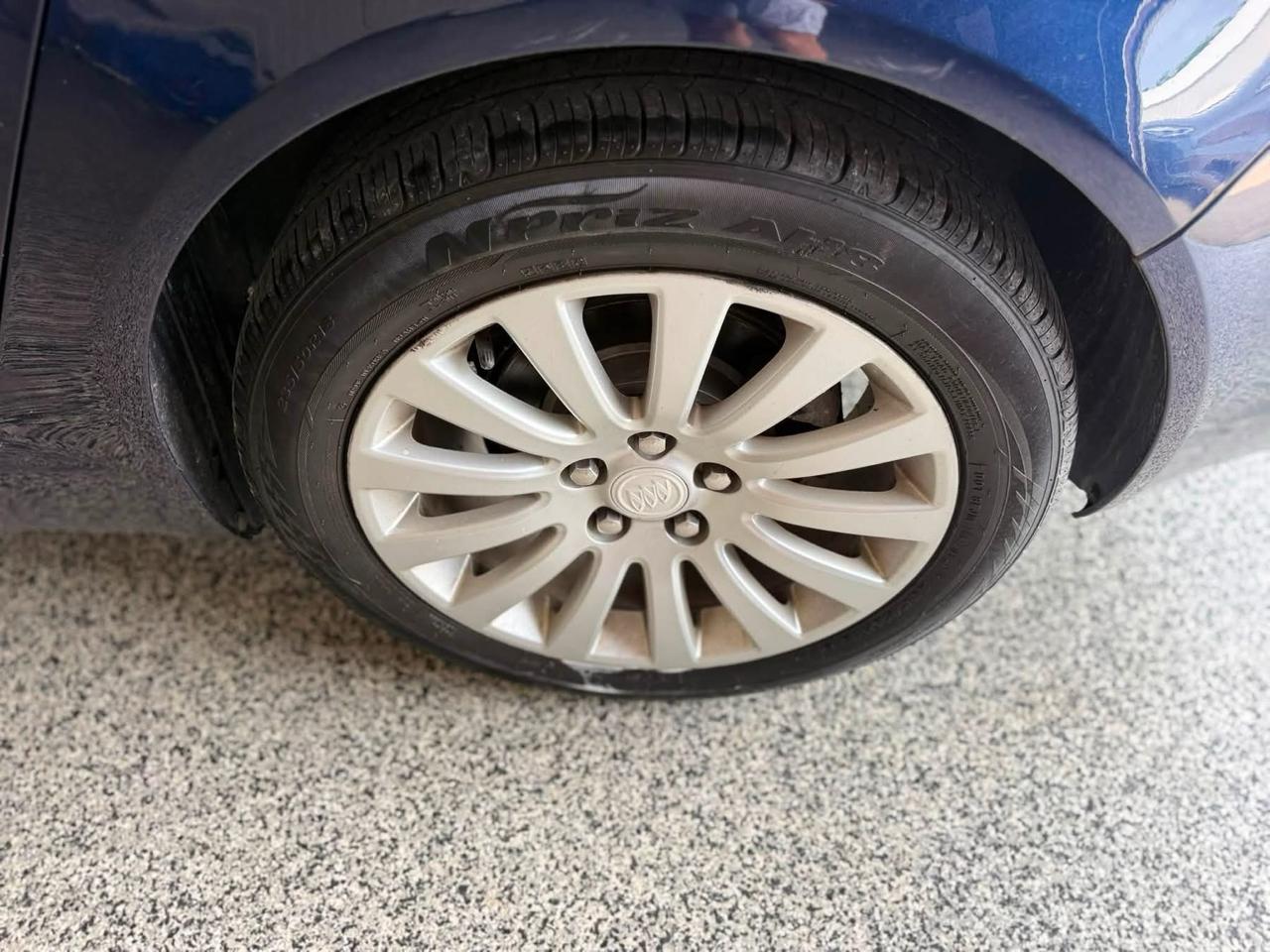 Buick Regal 4dr Sdn Premium 1 2012
