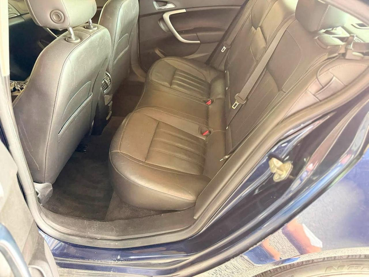 Buick Regal 4dr Sdn Premium 1 2012