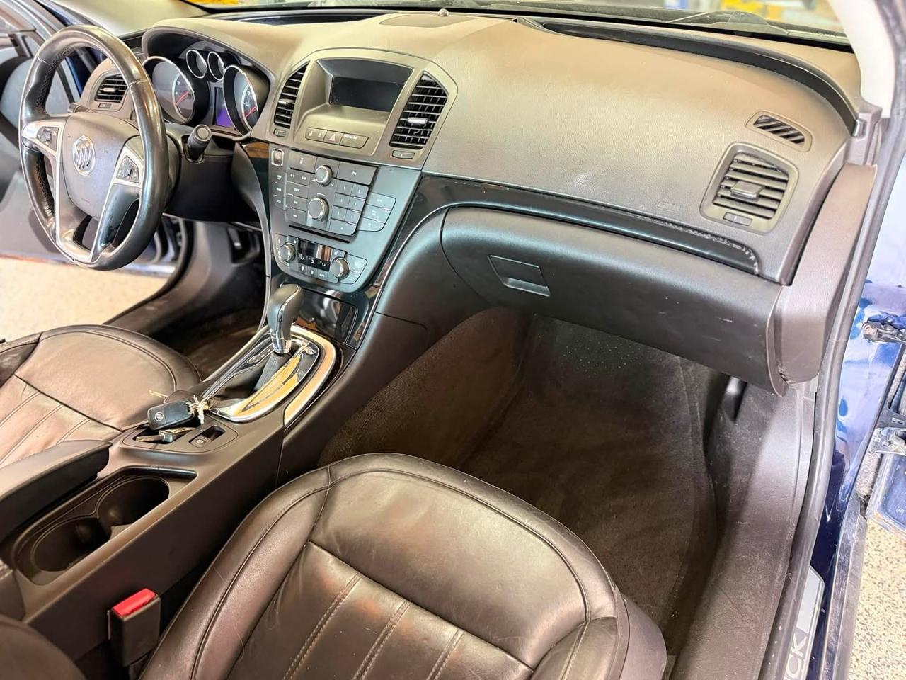 Buick Regal 4dr Sdn Premium 1 2012