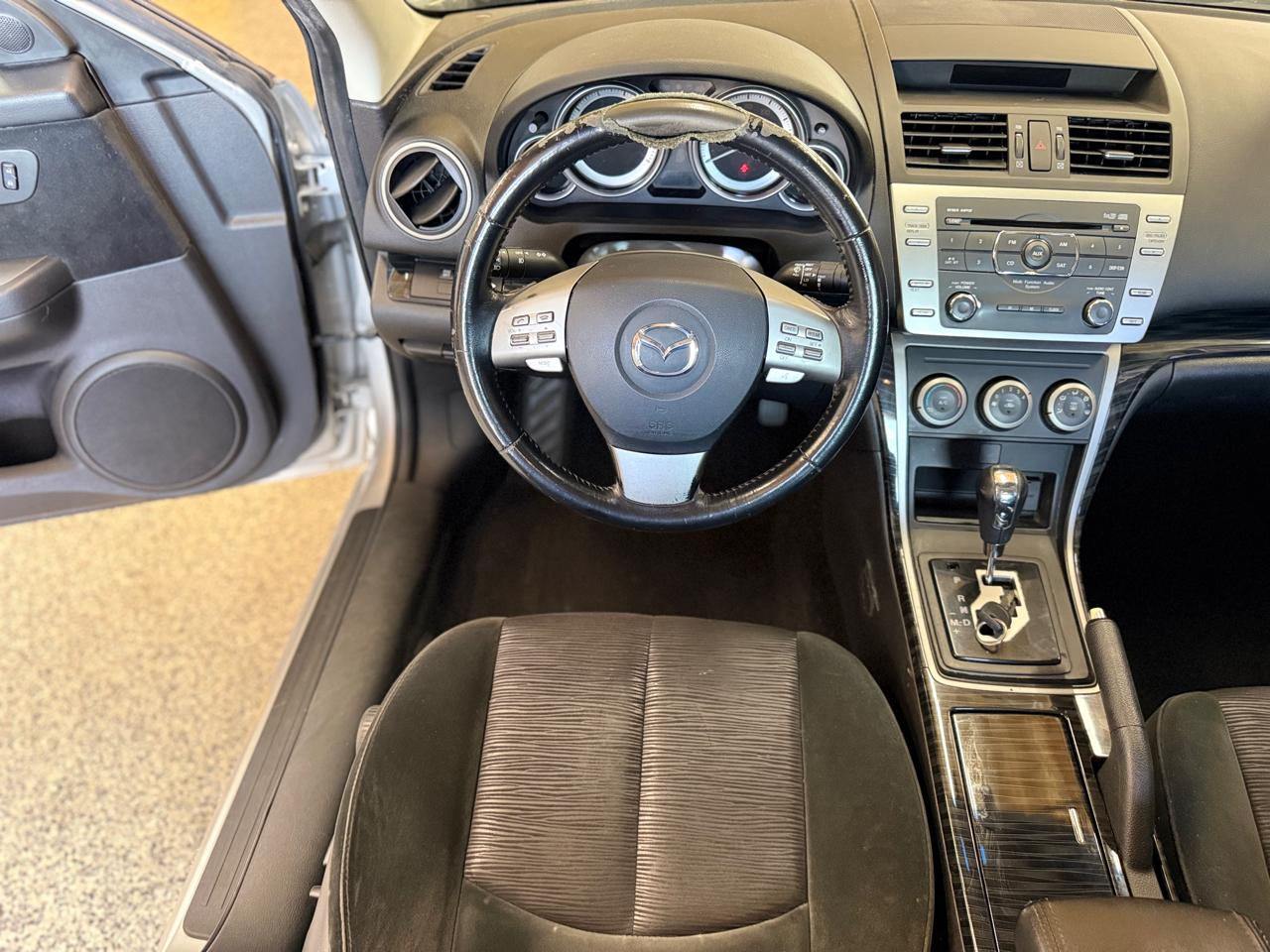 Mazda MAZDA6 4dr Sdn Auto i Touring Plus 2010
