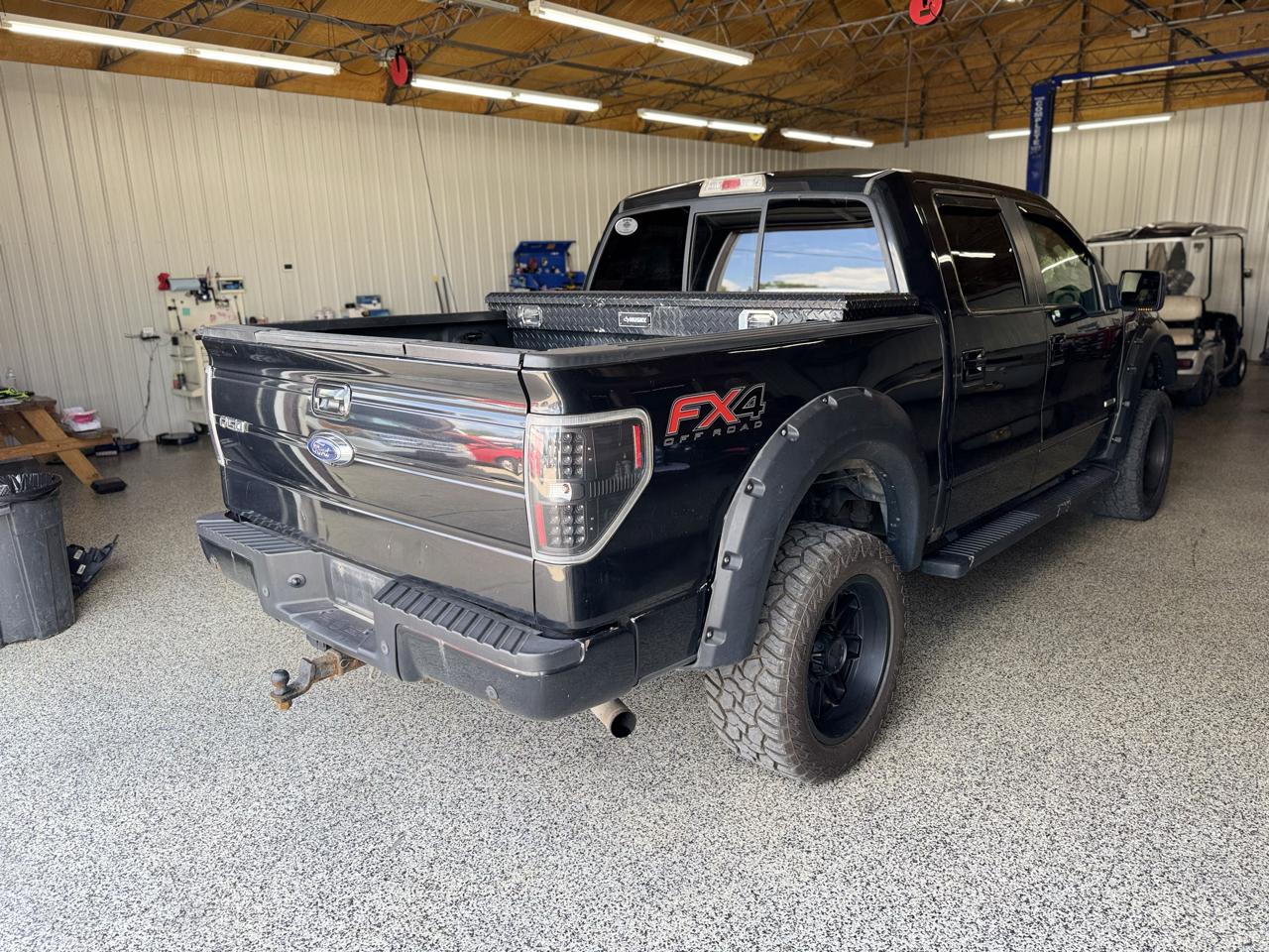 Ford F-150 4WD SuperCrew 145" XL 2014