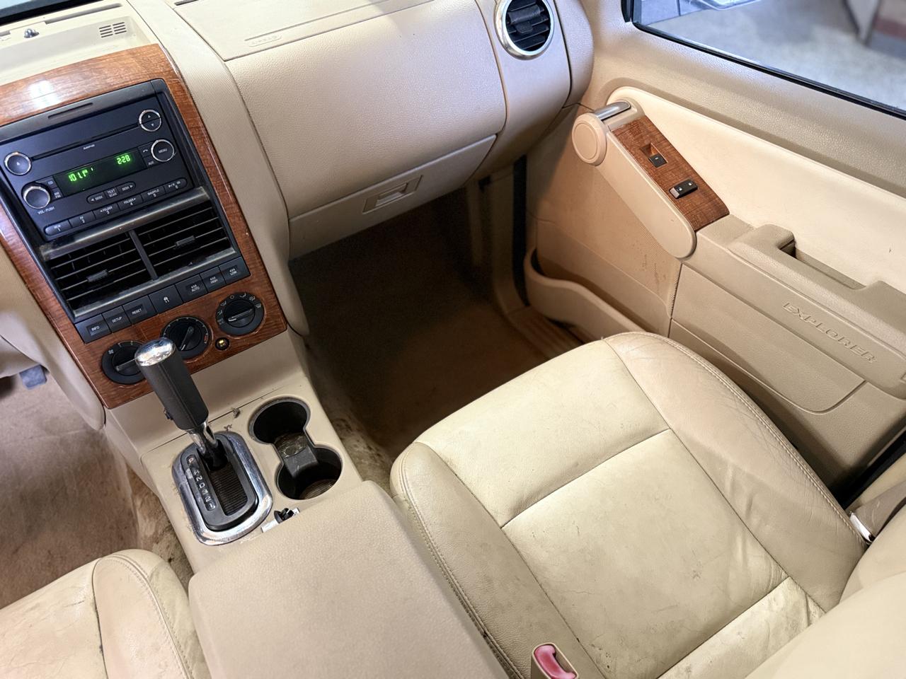 Ford Explorer 4WD 4dr V6 Eddie Bauer 2008