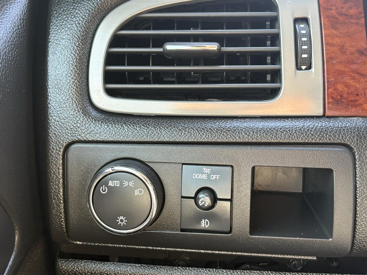 Chevrolet Tahoe LT1 2WD 2009