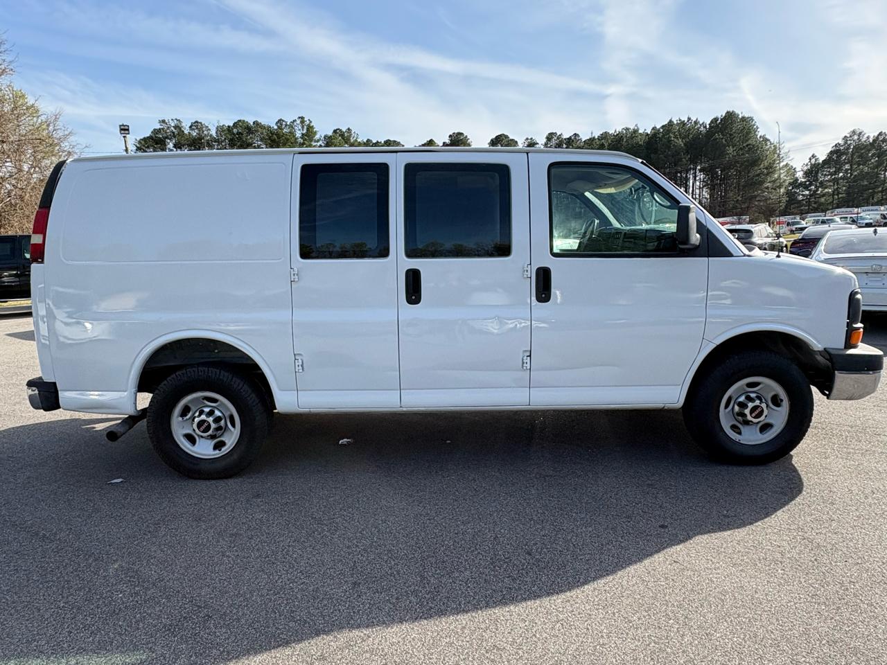 GMC Savana G2500 Cargo 2010