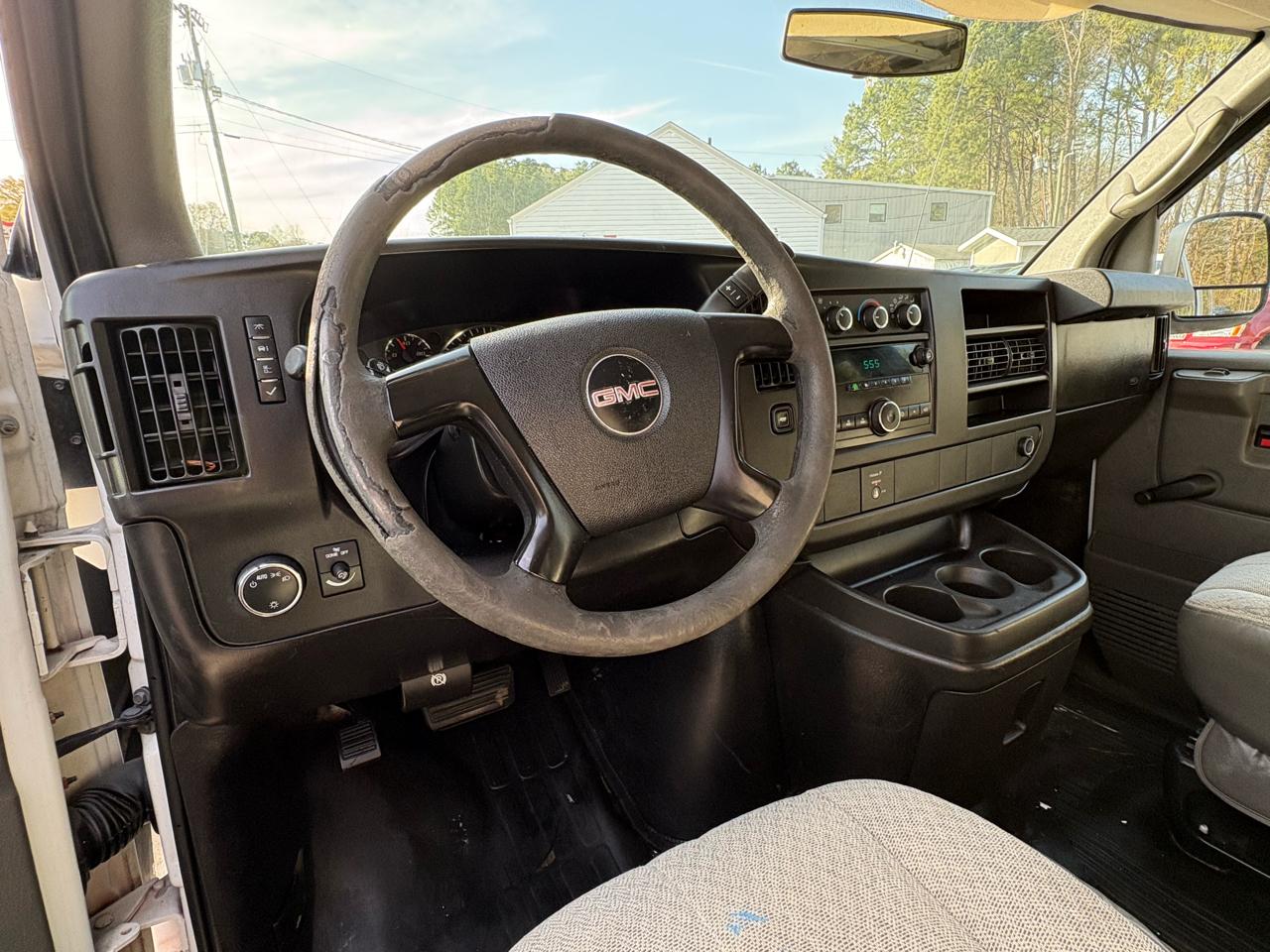 GMC Savana G2500 Cargo 2010