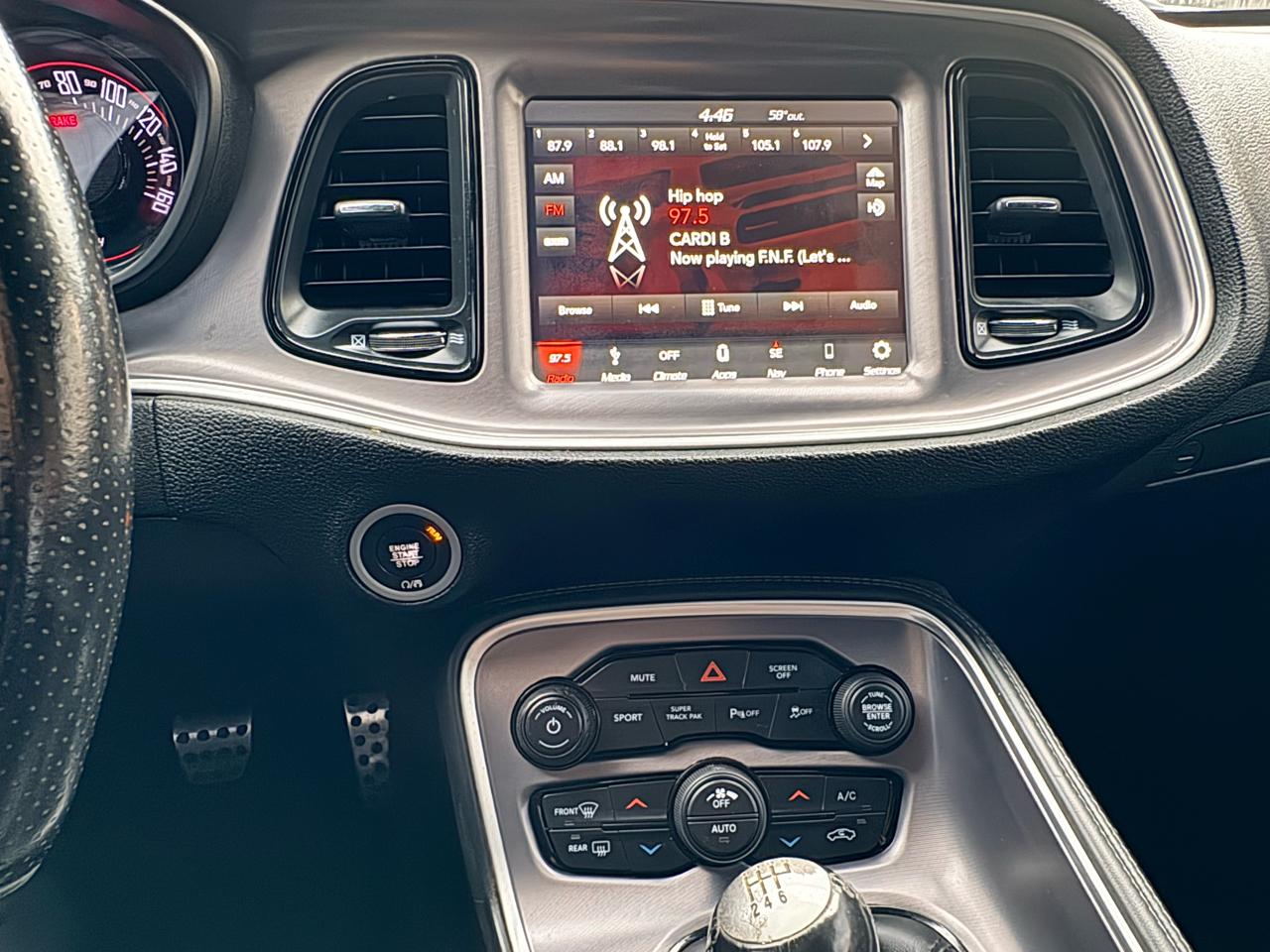 Dodge Challenger  2019