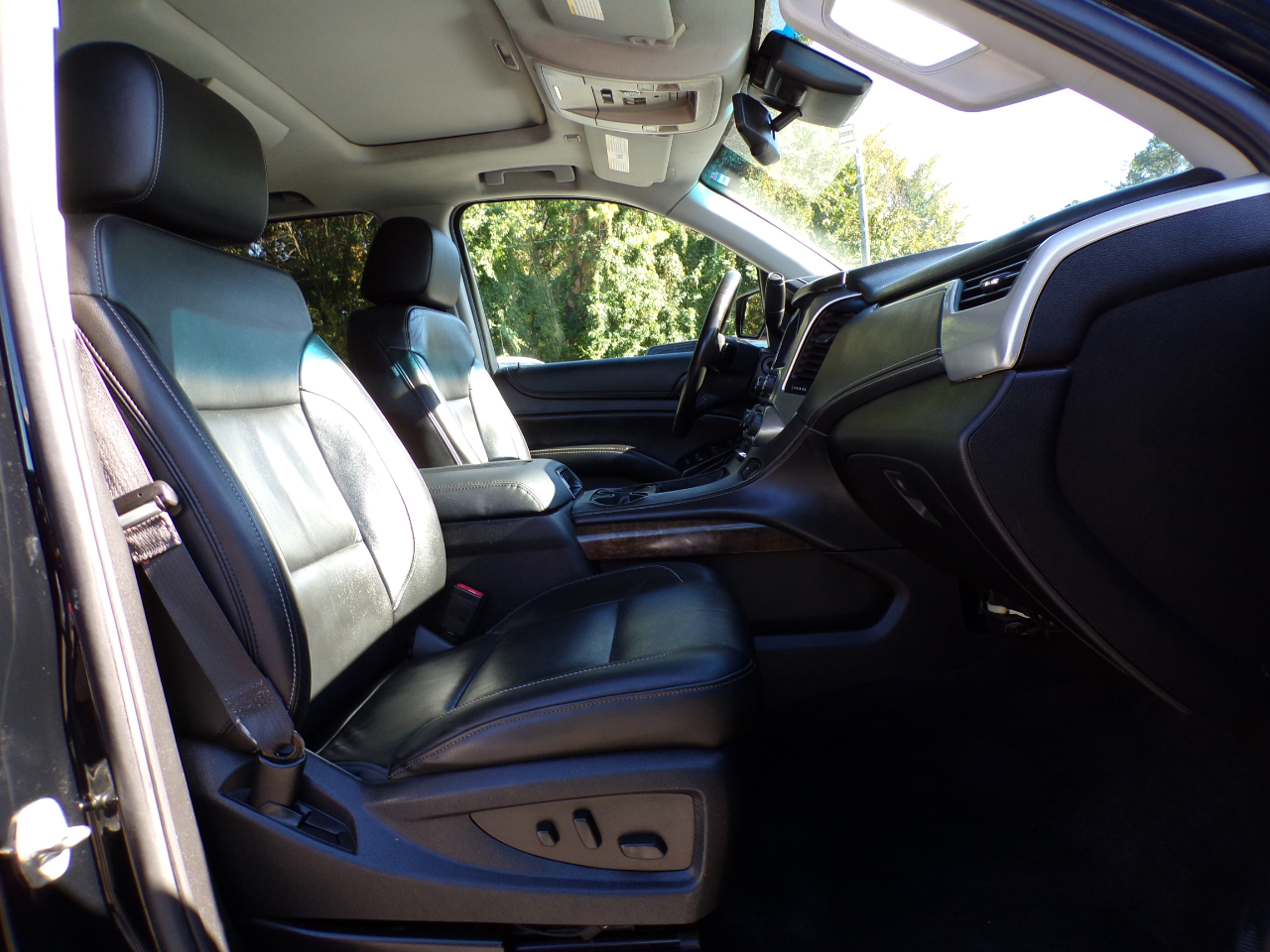 Chevrolet Suburban LT 4WD 2016 Chevrolet Suburban LT 4WD 2016