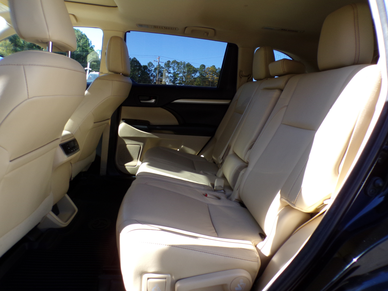 Toyota Highlander XLE AWD V6 2018 Toyota Highlander XLE AWD V6 2018