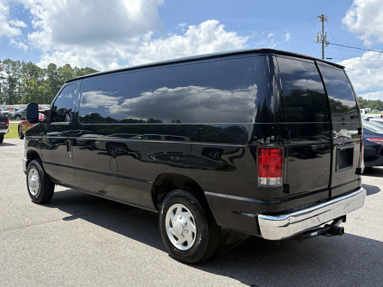 Ford Econoline E-150 2014