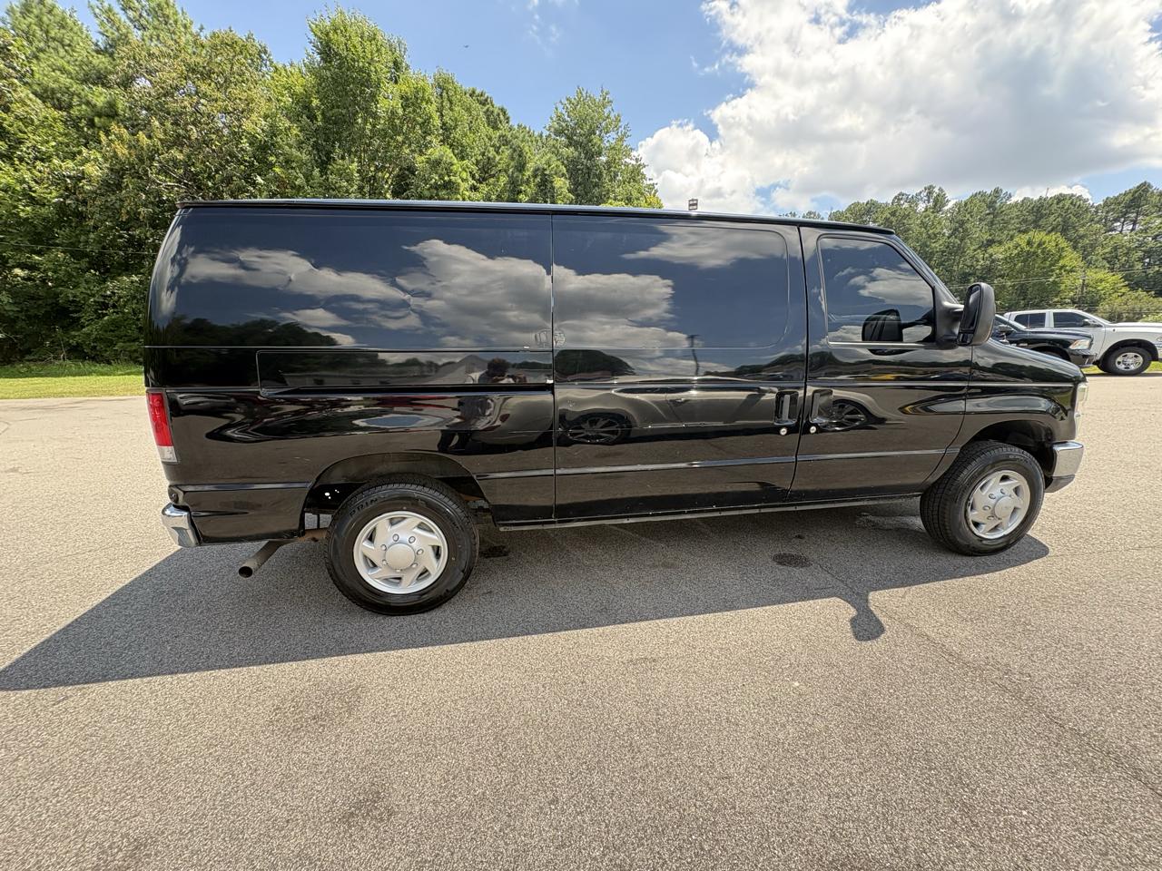 Ford Econoline E-150 2014