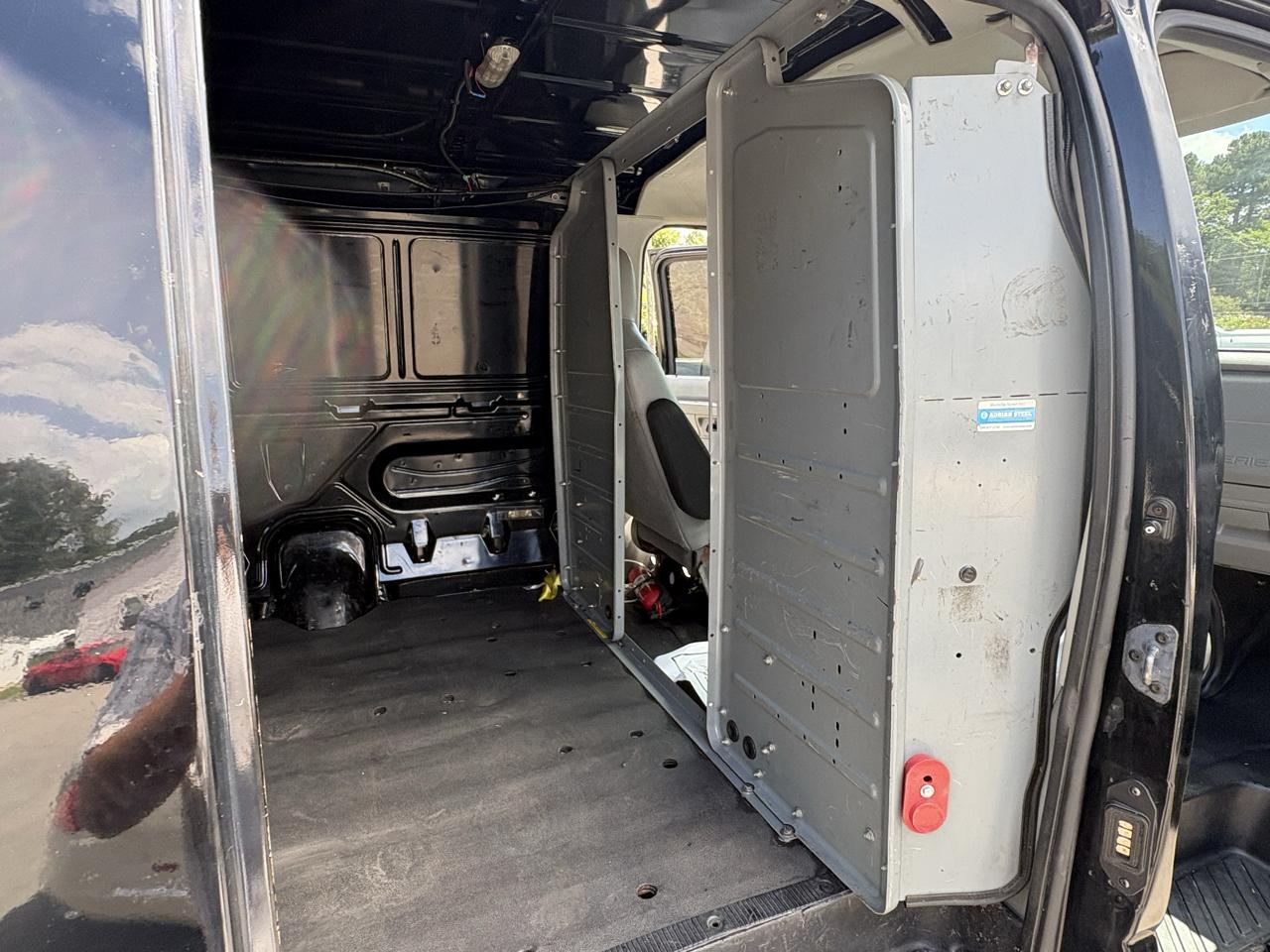 Ford Econoline E-150 2014