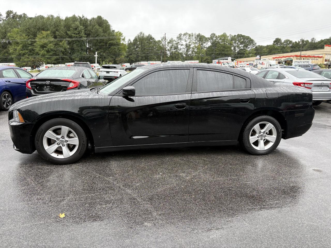 Dodge Charger SE 2013
