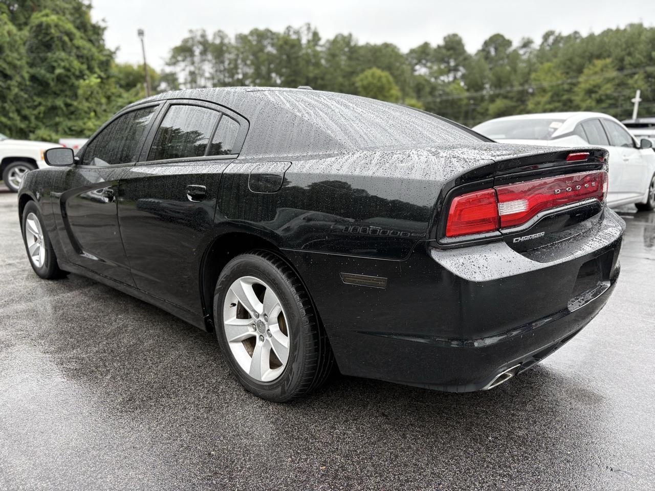 Dodge Charger SE 2013