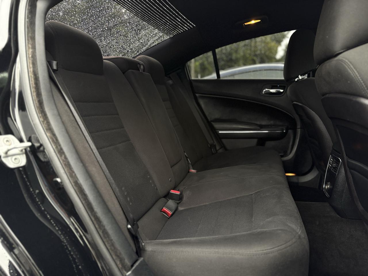 Dodge Charger SE 2013