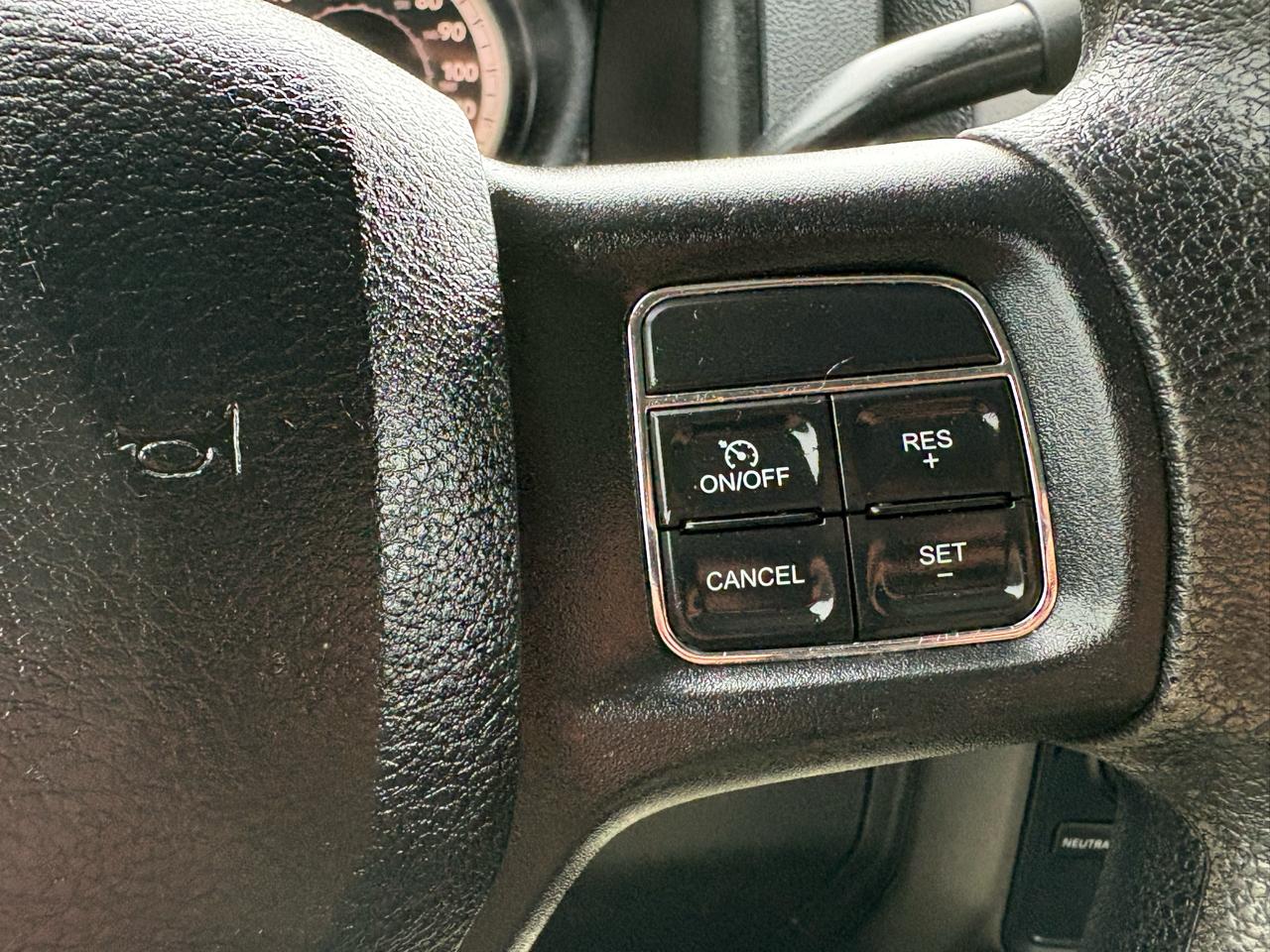 RAM 2500 Tradesman Crew Cab LWB 4WD 2015