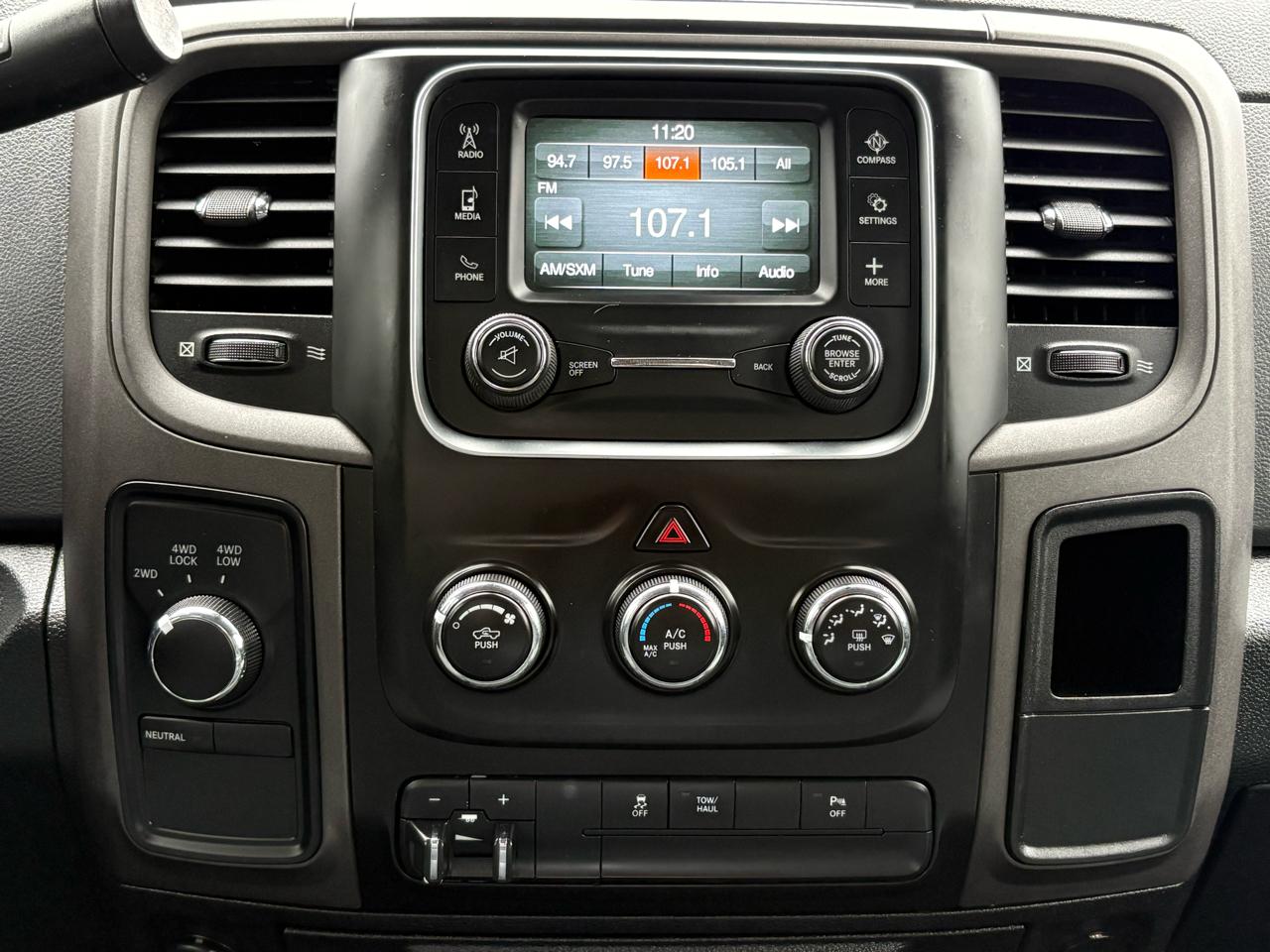 RAM 2500 Tradesman Crew Cab LWB 4WD 2015