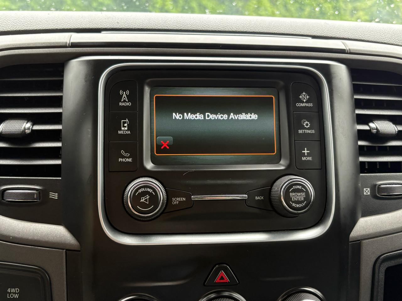 RAM 2500 Tradesman Crew Cab LWB 4WD 2015