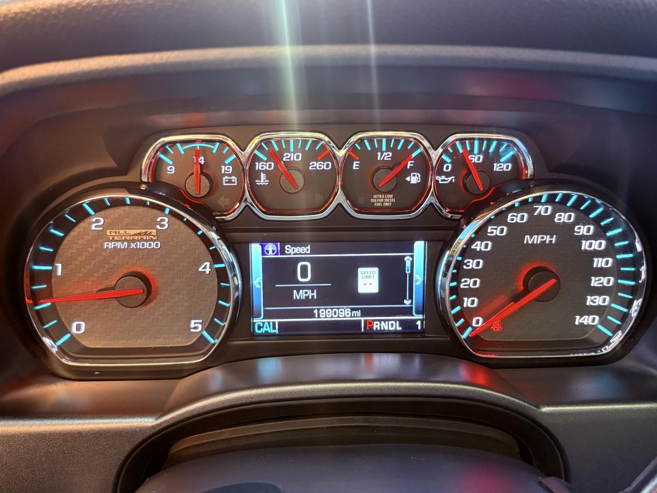 GMC Sierra 2500HD SLT Crew Cab 4WD 2017