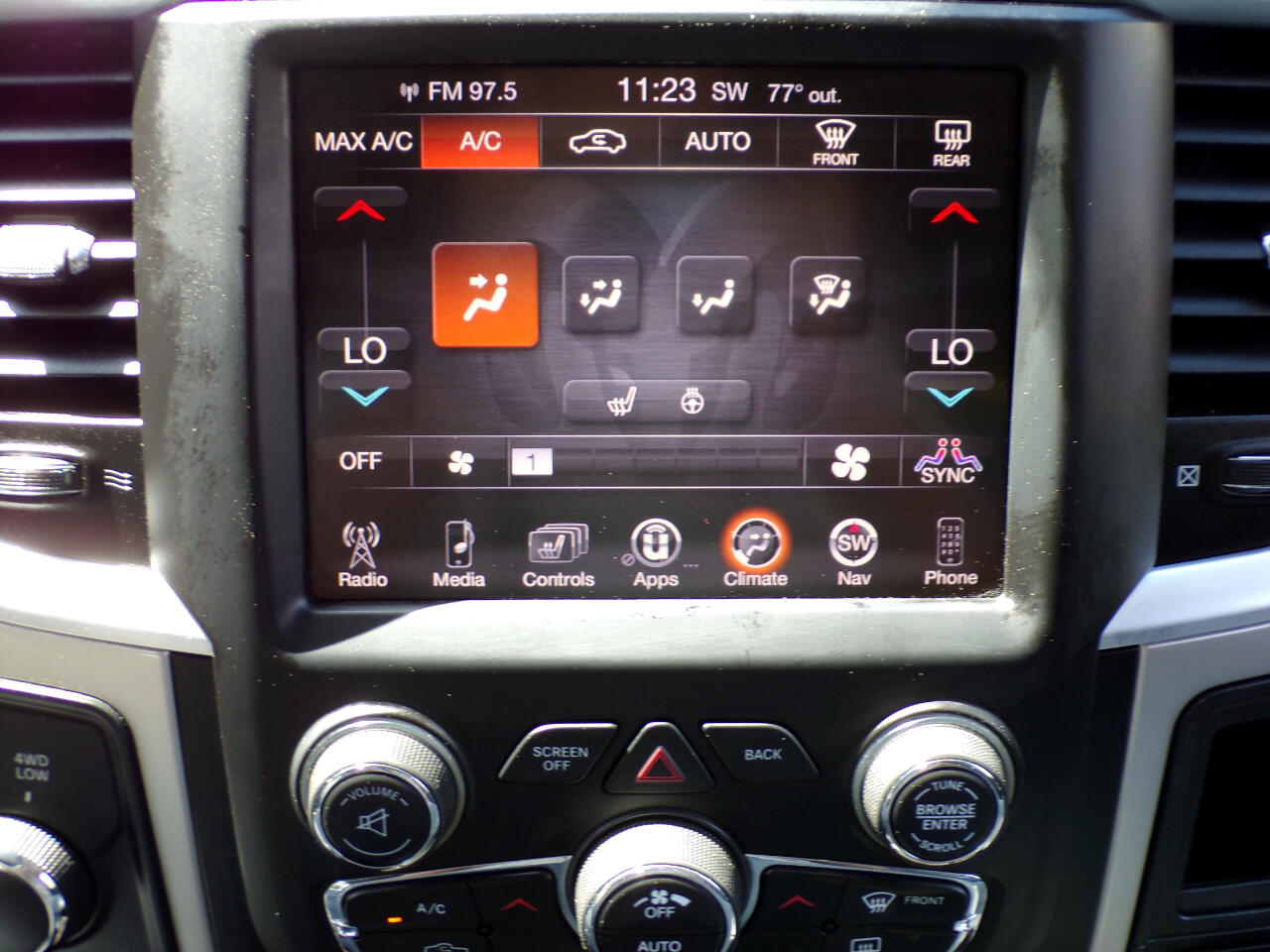 RAM 2500 Big Horn 4x4 Crew Cab 8' Box 2016 RAM 2500 Big Horn 4x4 Crew Cab 8' Box 2016