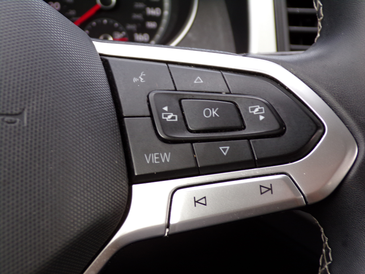 Volkswagen Atlas V6 SE w/Technology 2021 Volkswagen Atlas V6 SE w/Technology 2021