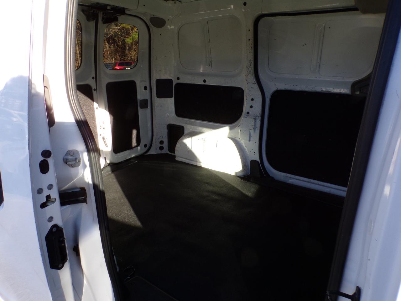 Nissan NV200 SV 2017