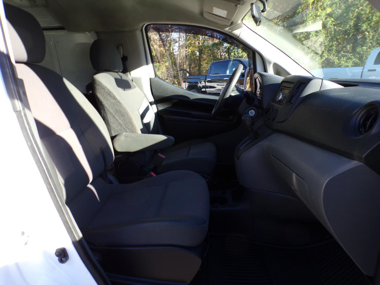 Nissan NV200 SV 2017