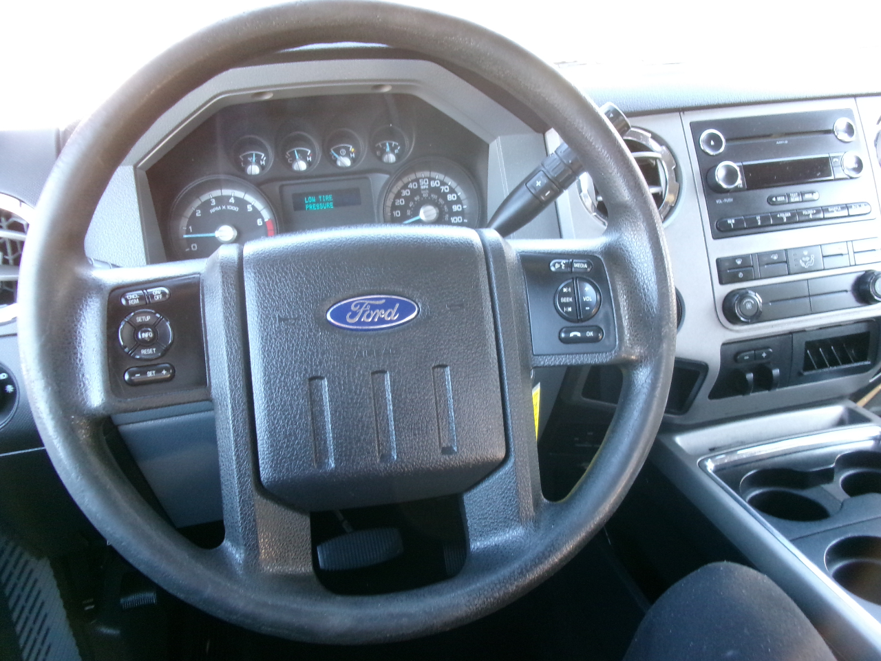 Ford F-350 SD XLT SuperCab Long Bed 4WD 2015