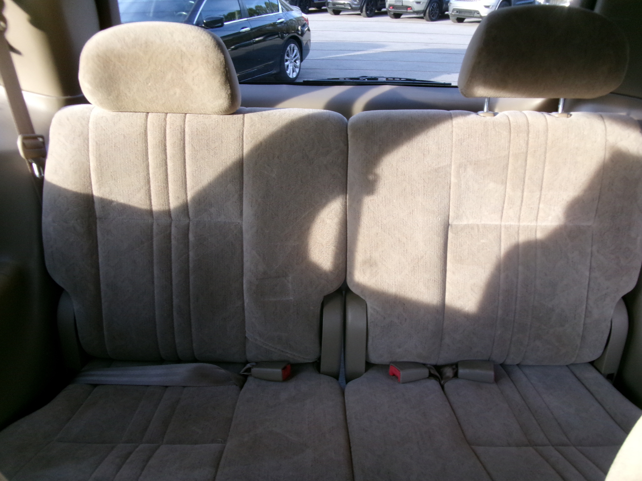 Toyota Sienna LE 4-Door 1998