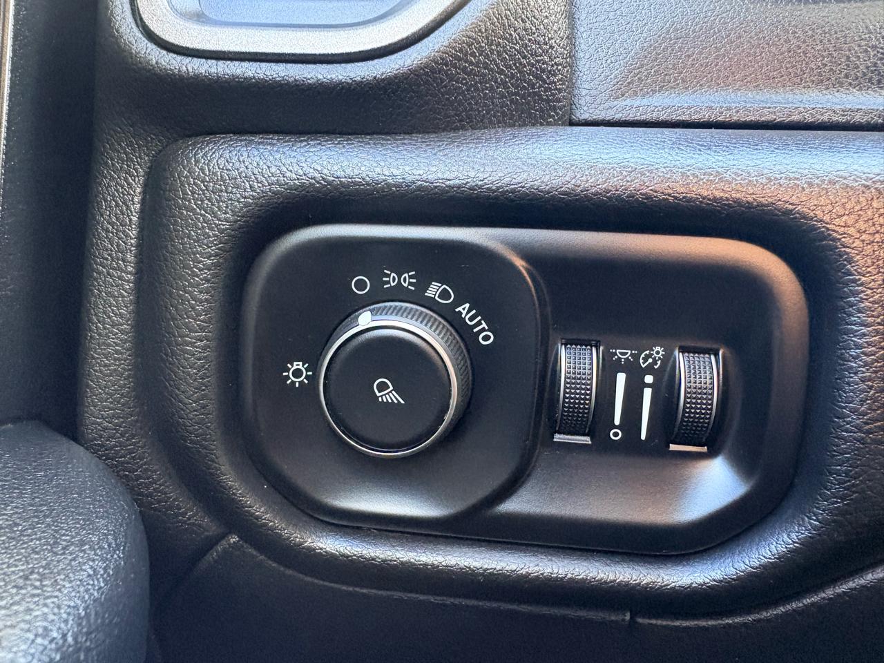 RAM 2500 Tradesman Crew Cab SWB 4WD 2020