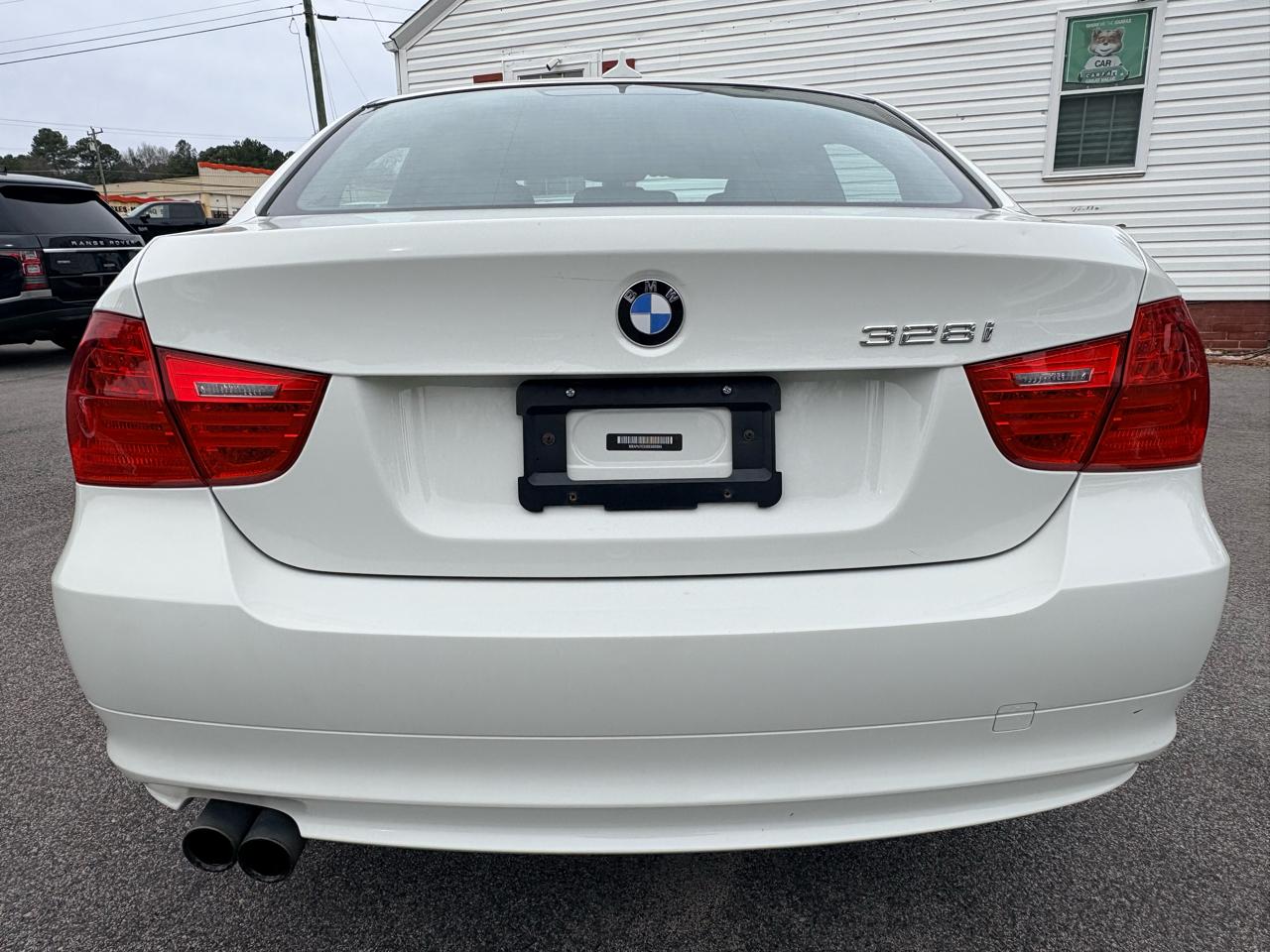 BMW 3-Series 328i 2011