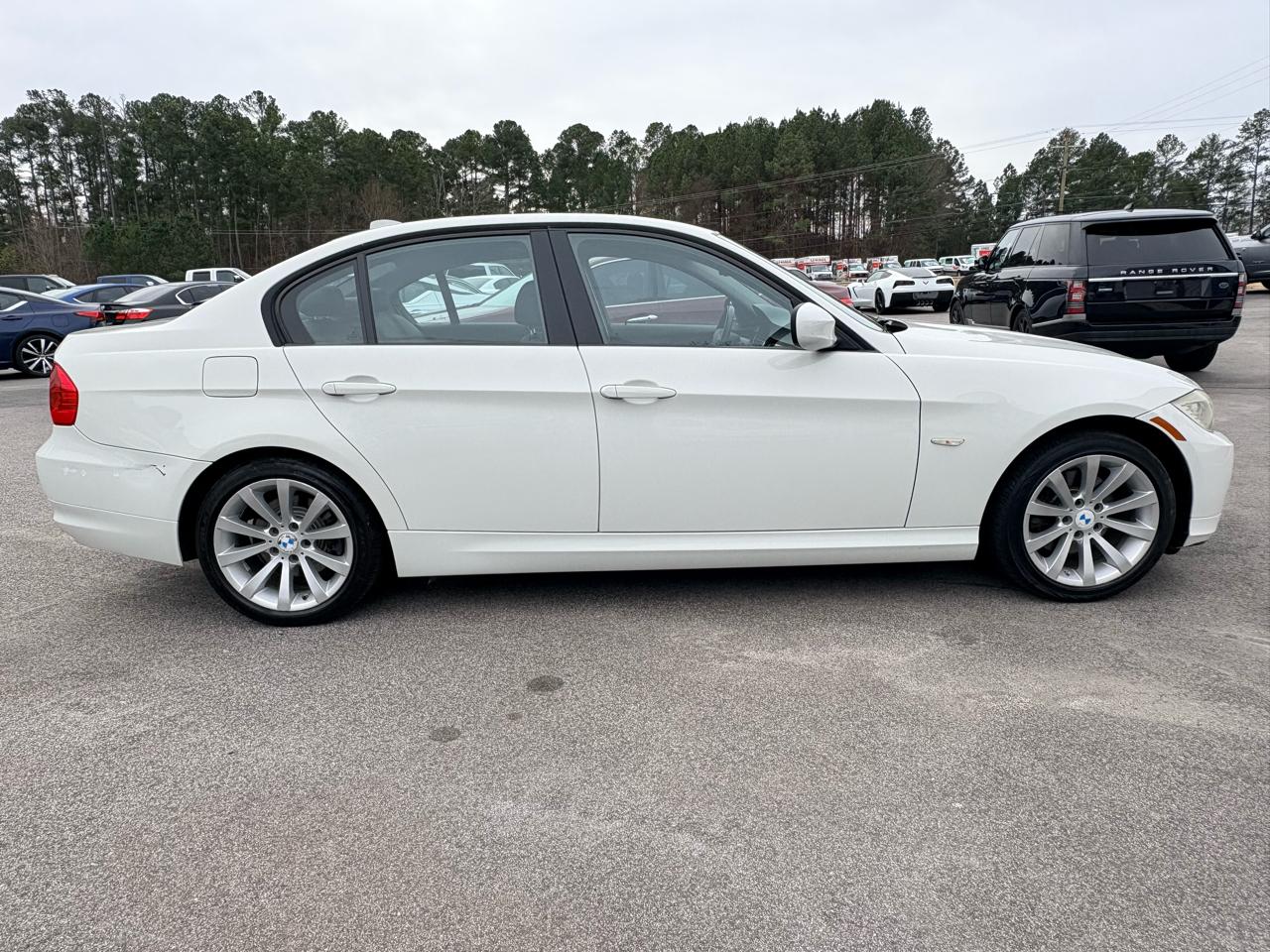 BMW 3-Series 328i 2011