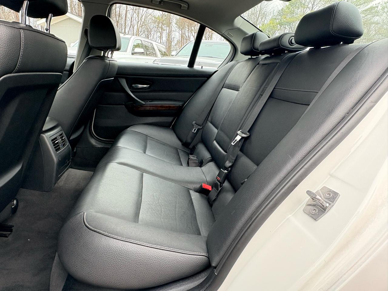 BMW 3-Series 328i 2011