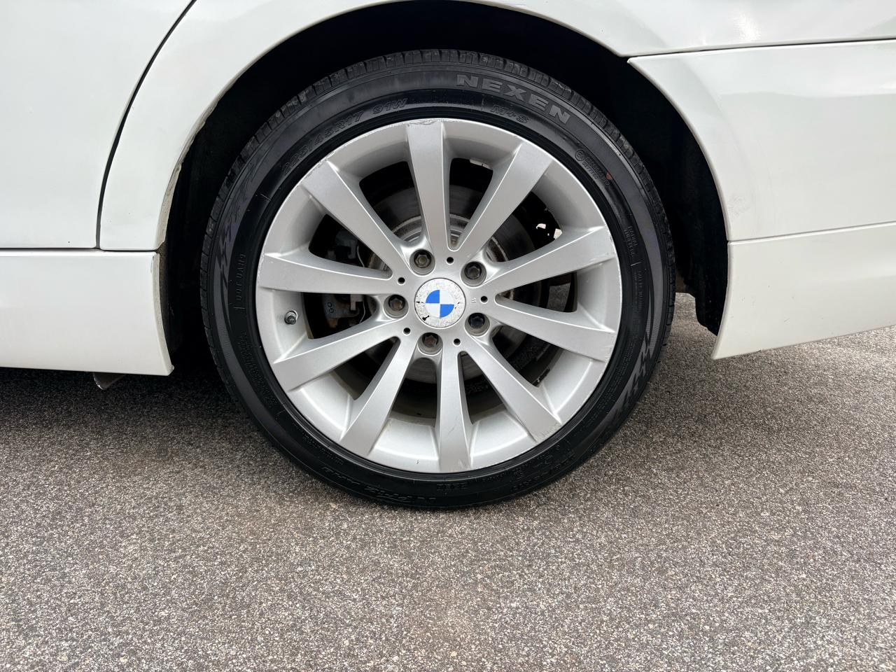 BMW 3-Series 328i 2011