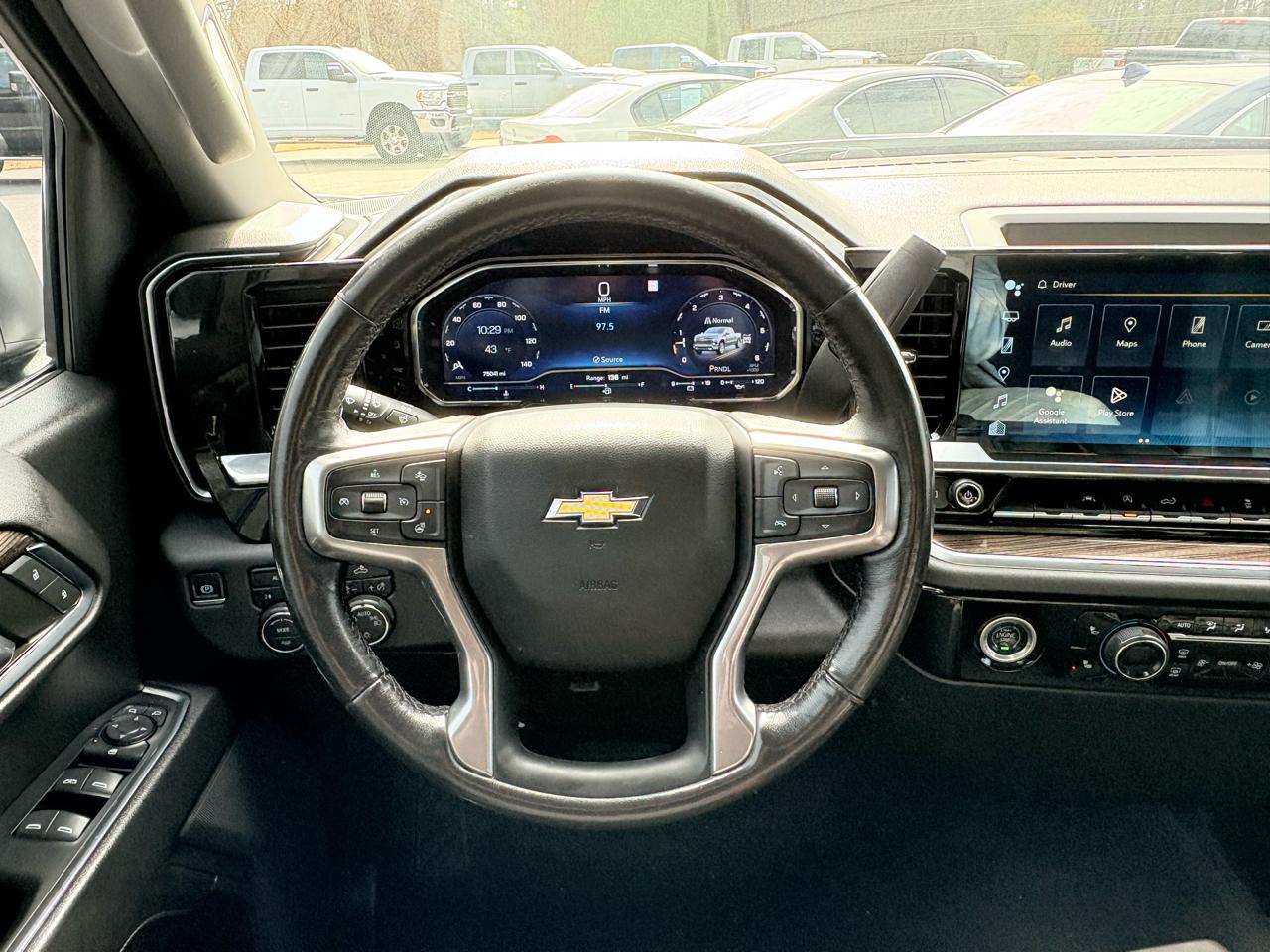 Chevrolet Silverado 1500 4WD Crew Cab 143.5" LT 2022