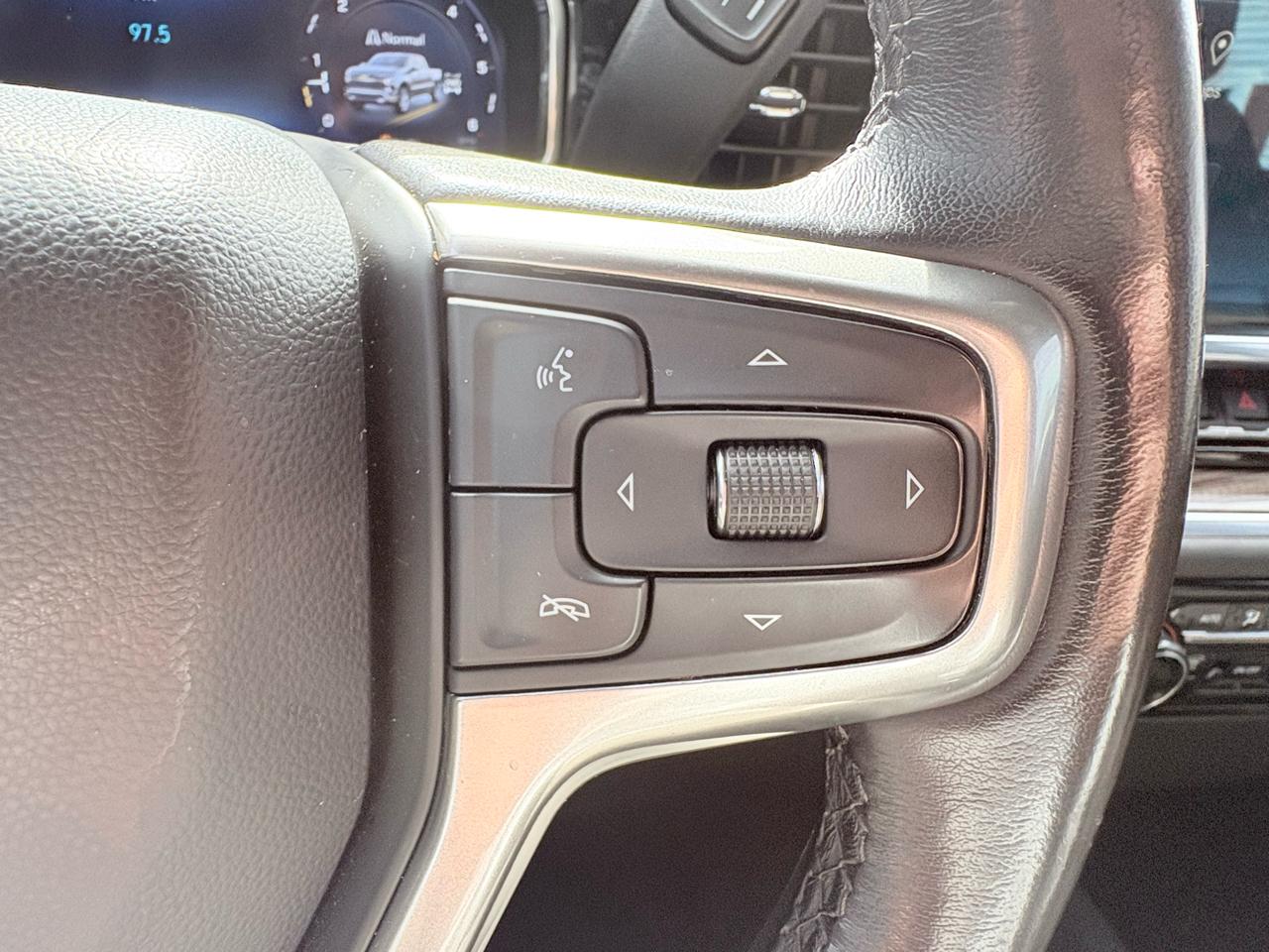 Chevrolet Silverado 1500 4WD Crew Cab 143.5" LT 2022