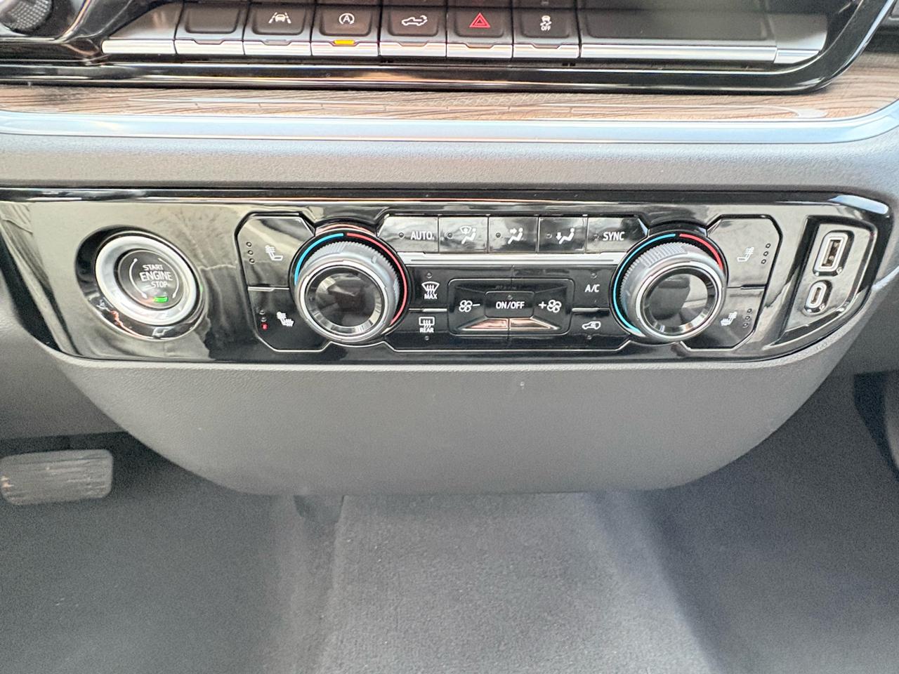 Chevrolet Silverado 1500 4WD Crew Cab 143.5" LT 2022