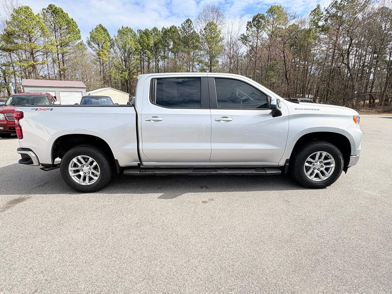 Chevrolet Silverado 1500 4WD Crew Cab 143.5" LT 2022