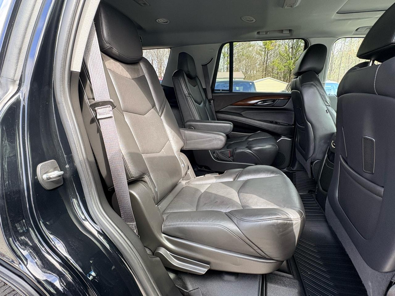 Cadillac Escalade Luxury 4WD 2019