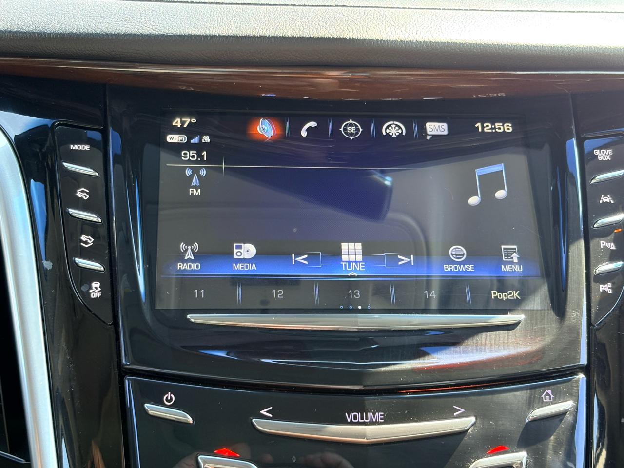 Cadillac Escalade Luxury 4WD 2019