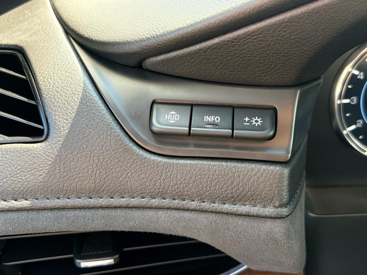 Cadillac Escalade Luxury 4WD 2019