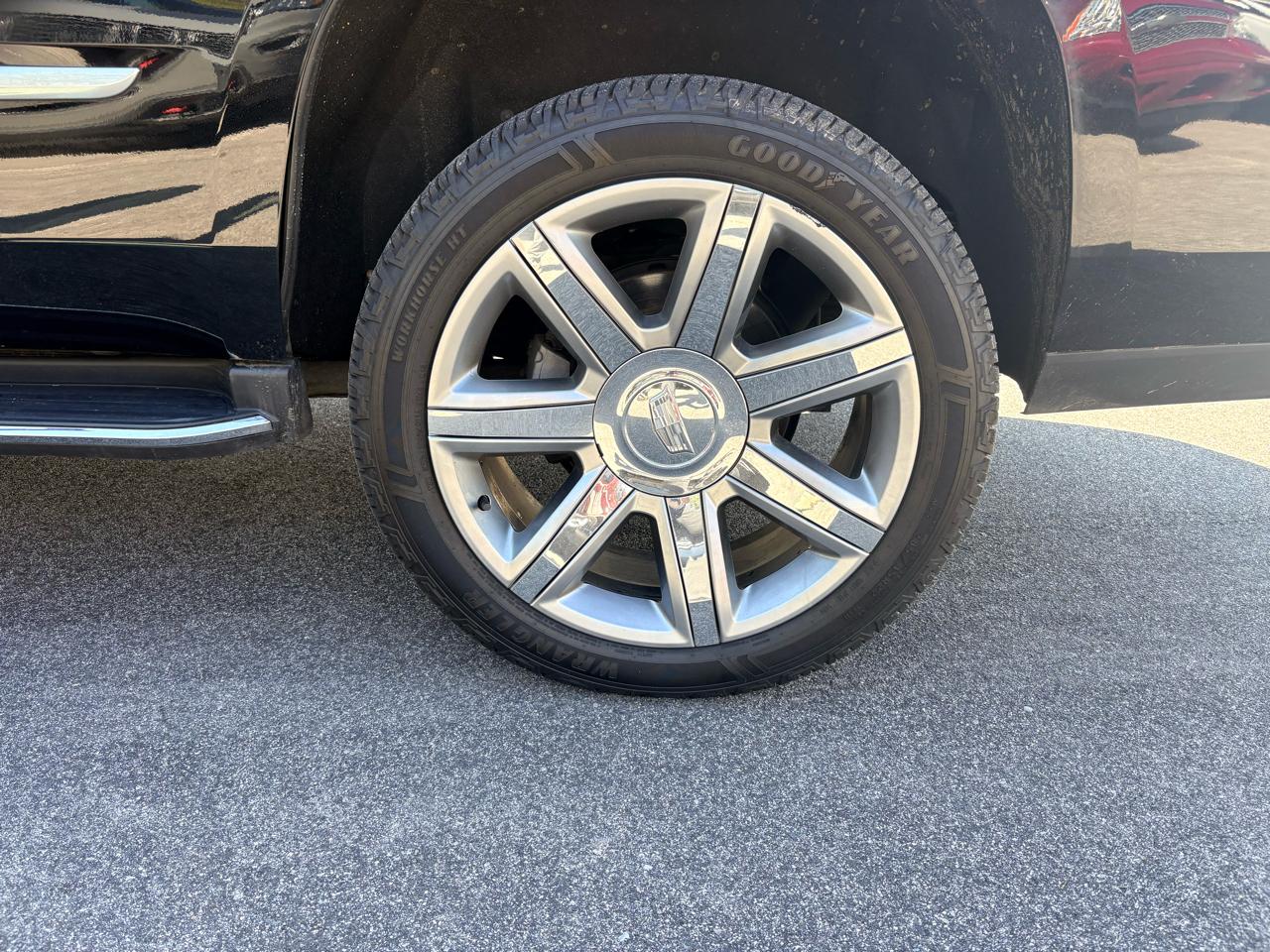 Cadillac Escalade Luxury 4WD 2019