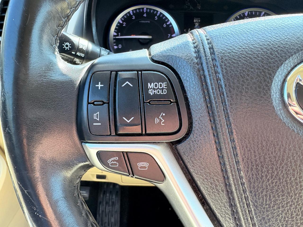 Toyota Highlander Limited 2015