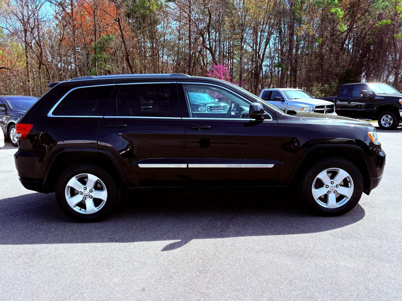 Jeep Grand Cherokee Laredo 4WD 2012