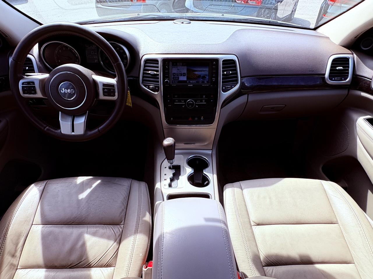 Jeep Grand Cherokee Laredo 4WD 2012