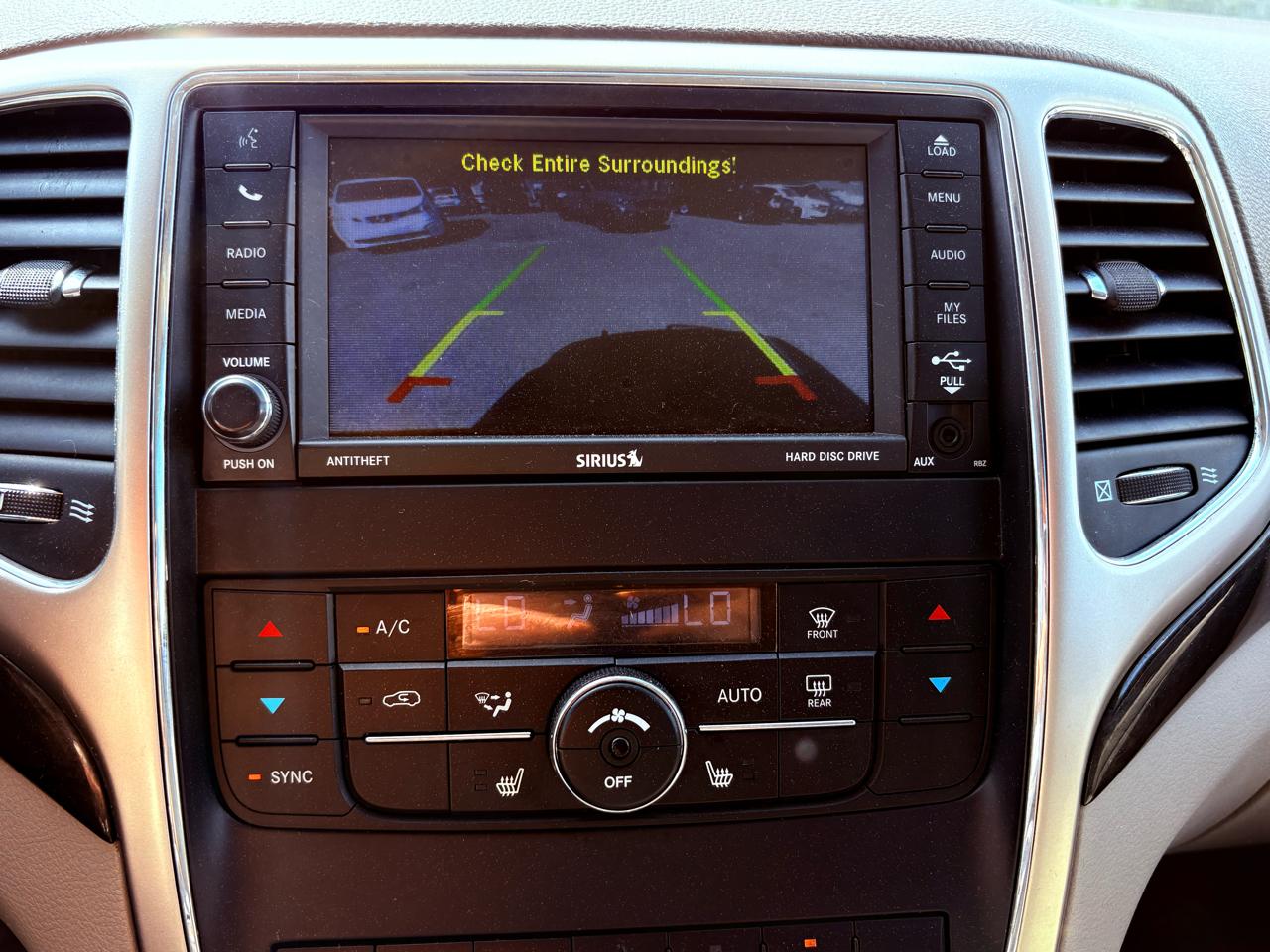 Jeep Grand Cherokee Laredo 4WD 2012